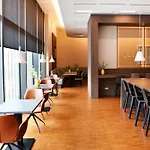 Hampton By Hilton Center East Hotel 3*