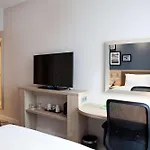 Hampton By Hilton Center East Hotel