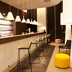 Hampton By Hilton Center East 3*