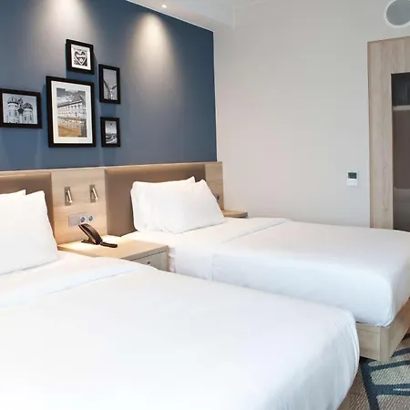 Hotel Hampton By Hilton Center East