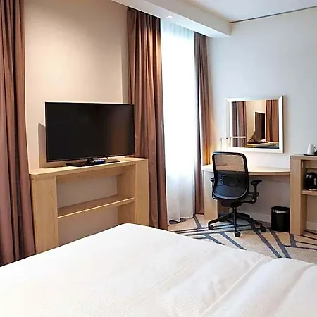 Hampton By Hilton Center East فندق ميونيخ