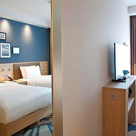 فندق Hampton By Hilton Center East 3*