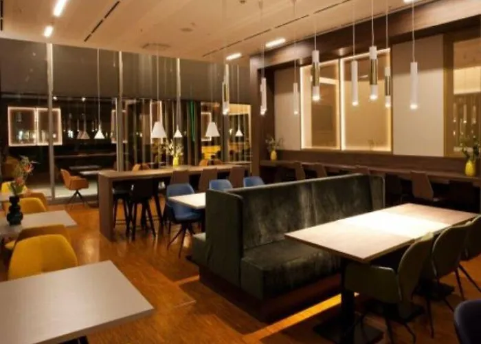 Hampton By Hilton Center East Hotell München