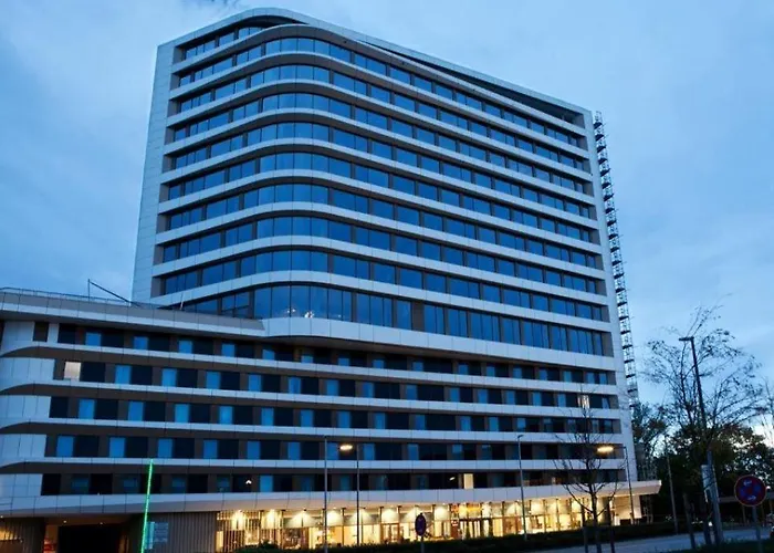 Hampton By Hilton Center East München