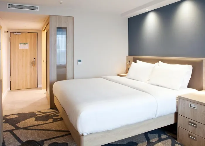 Hotel Hampton By Hilton Center East