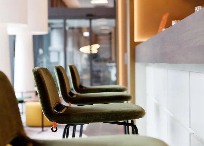 Hotel Hampton By Hilton Center East 3*