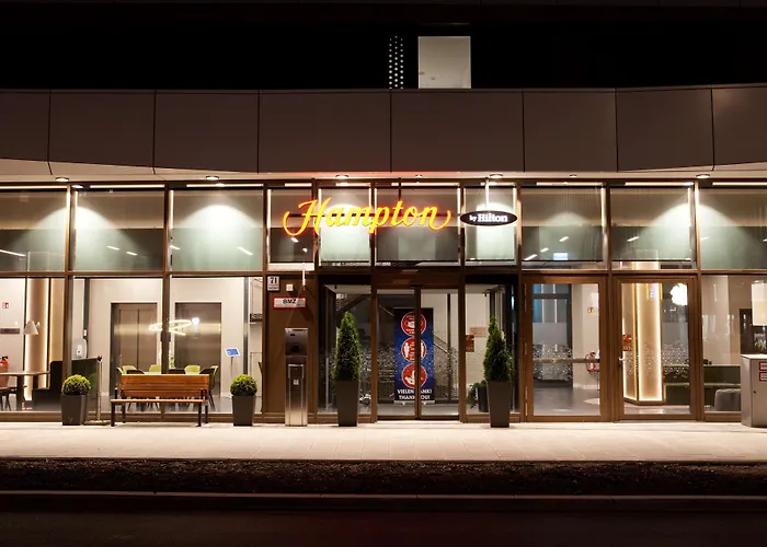 Hampton By Hilton Center East Hotel